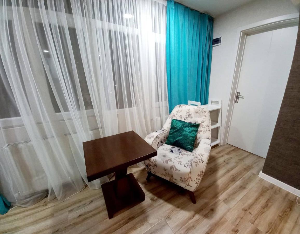 Boutique Apartment 17 Tbilisi Bagian luar foto