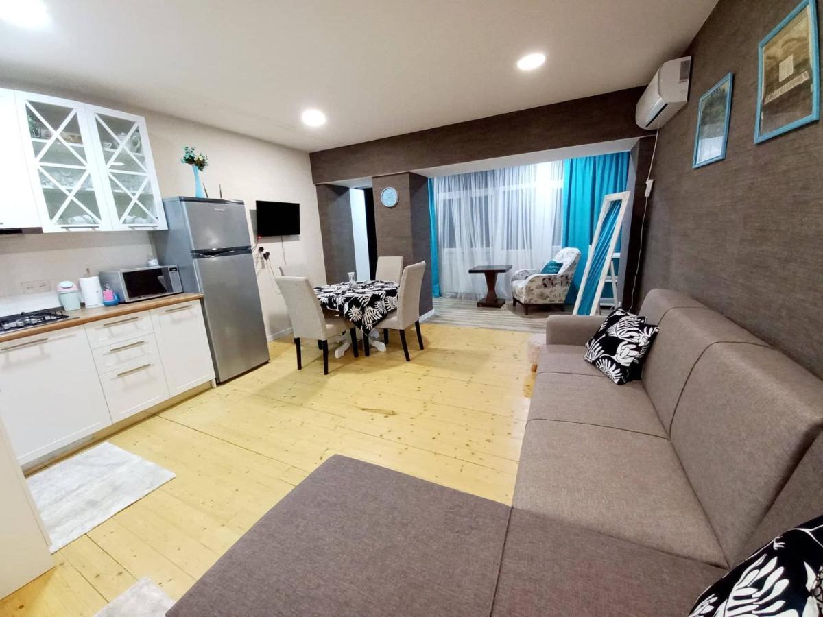 Boutique Apartment 17 Tbilisi Bagian luar foto
