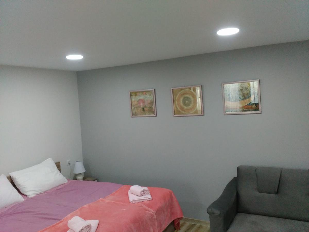 Boutique Apartment 17 Tbilisi Bagian luar foto