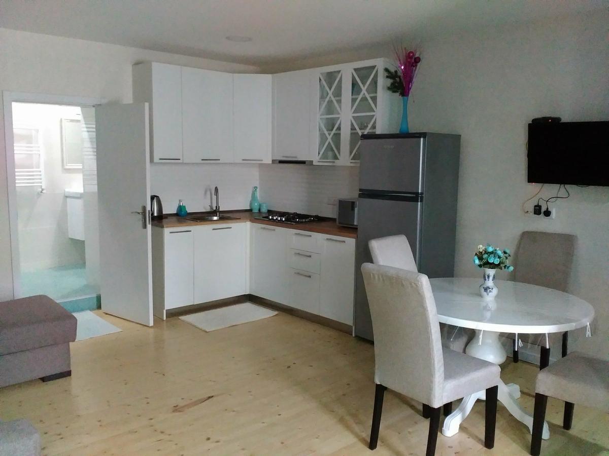 Boutique Apartment 17 Tbilisi Bagian luar foto