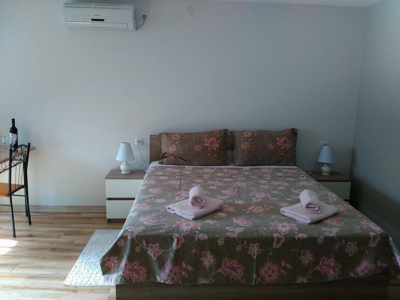 Boutique Apartment 17 Tbilisi Bagian luar foto